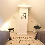 Reetdachkate Fuchsgraben - Naturnah & Stilvoll Mit Wald-sauna
