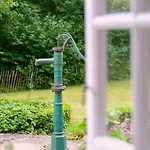 Reetdachkate Fuchsgraben - Naturnah & Stilvoll Mit Wald-sauna *