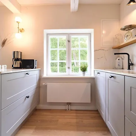 Reetdachkate Fuchsgraben - Naturnah & Stilvoll Mit Wald-sauna Steinbergkirche