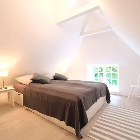 Feriehus Reetdachkate Fuchsgraben - Naturnah & Stilvoll Mit Wald-sauna *