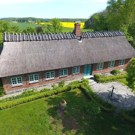 Reetdachkate Fuchsgraben Holiday home *